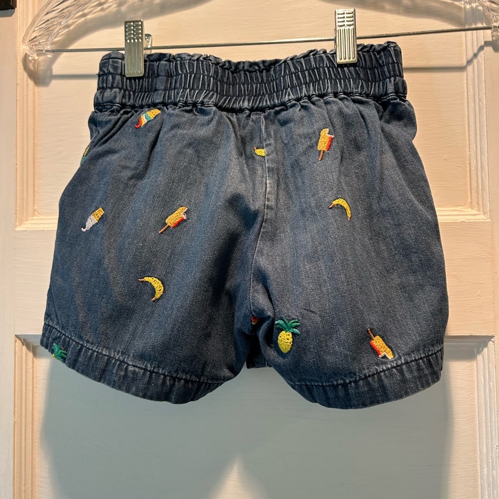 Hanna Andersson embroidered chambray shorts - Picture 2 of 4